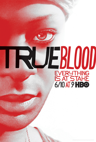 Illustration for article titled First glimpse of a fanged Chris Meloni from True Blood!